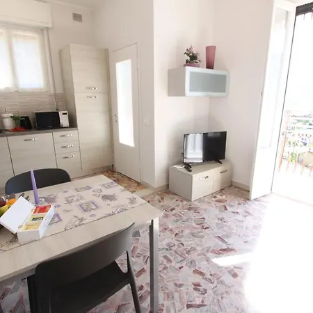 Sunny'S Apt Apartment *