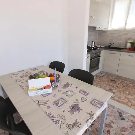 Sunny'S Apt