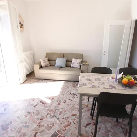 Sunny'S Apt Apartment *